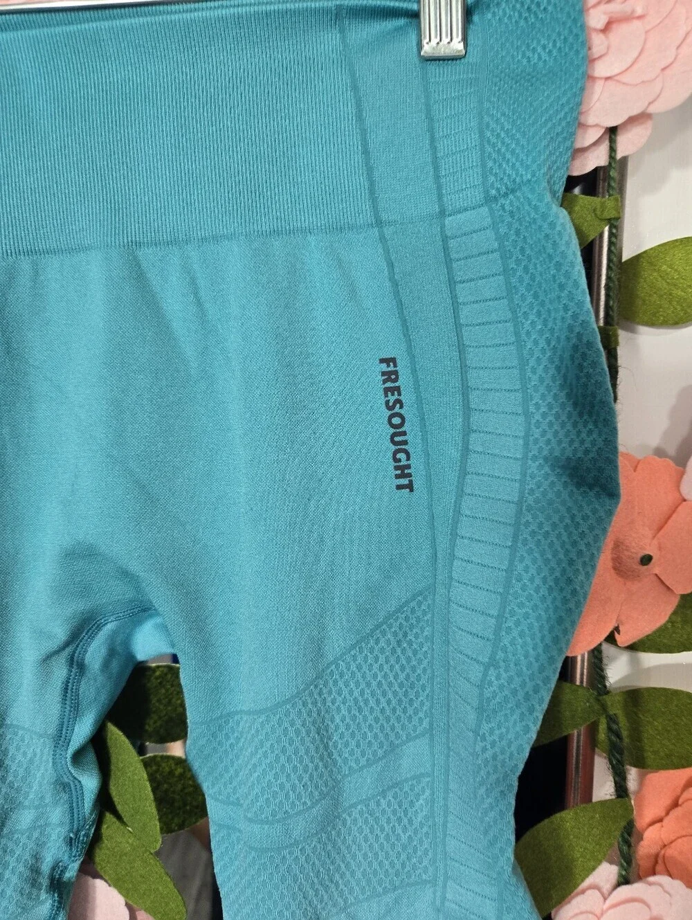 Fresought Women Sports Leggings Sz Large Ombre Blue